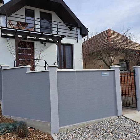 Grapeline Guesthouse Chotin 外观 照片